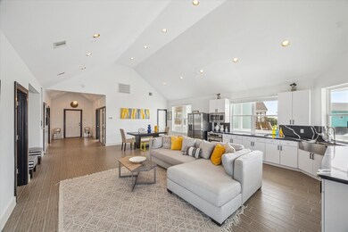 The entire home features 5 3/4