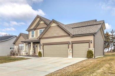 326 Wyndemere Dr, Lake Saint Louis, MO 63367 - photo 3