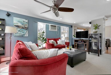 218 Bray Ave North Middletown-large-003-