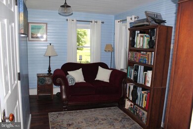 1221 N Gravel Pike, Zieglerville, PA 19492 - photo 7