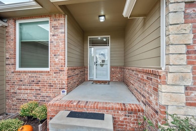 8210 W Havenhurst Cir, Wichita, KS 67205 - photo 3