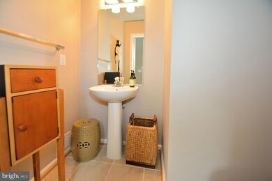 2515 James Monroe Cir, Herndon, VA 20171 - photo 6