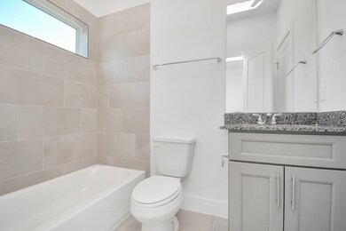 420 Janisch Rd unit F, Houston, TX 77018 - photo 4