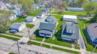 703 Middle St, Wapakoneta, OH 45895 - photo 4