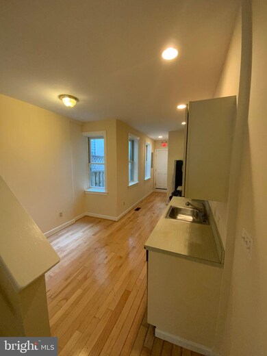 2127 Jefferson St, Baltimore, MD 21205 - photo 5