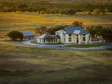 802 Cr 4155 unit Clifton TX 76634, Clifton, TX 76634 - photo 4