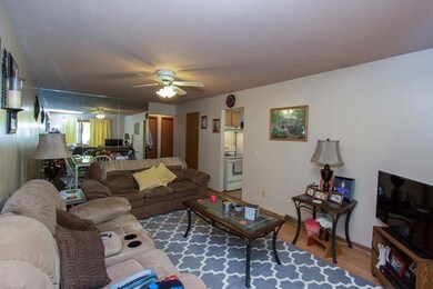4606 & 4608 Valdez Dr, Des Moines, IA 50310 - photo 3