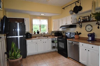 124 Oak St, Rutland, VT 05701 - photo 6