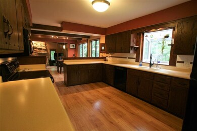 5475 Jan Dr, Fitchburg, WI 53711 - photo 7