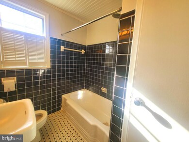 1203 Belle View Blvd unit A2, Alexandria, VA 22307 - photo 4