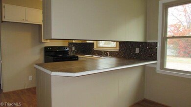 639 Chaney Rd, Asheboro, NC 27205 - photo 5