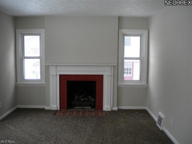 LARGE LIVING ROOM WITH BEAUTIFUL PICTURE WINDOW AN