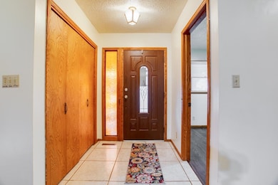 220 N Main St, Waukomis, OK 73773 - photo 4