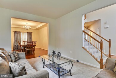 15512 Glastonbury Way, Upper Marlboro, MD 20774 - photo 4