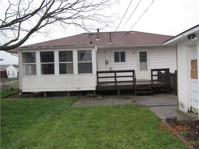 1317 Pershing Dr, Columbus, OH 43224 - photo 2