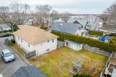 21 Sycamore St, Fairhaven, MA 02719 - photo 6