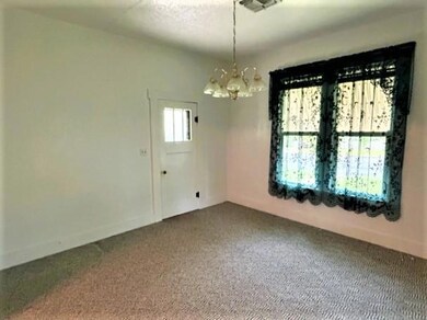 114 W Morse St, Fredericksburg, TX 78624 - photo 7