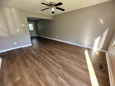 3479 Nutcreek Ct, Columbus, OH 43224 - photo 2