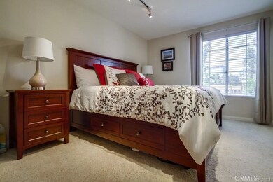 21550 Burbank Blvd unit 205, Woodland Hills, CA 91367 - photo 7