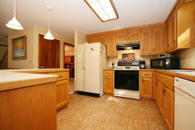 55 Ridgeport Dr, Harwich Port, MA 02646 - photo 4