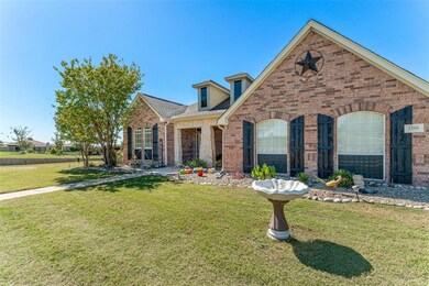 2200 Tree Top Ct, Granbury, TX 76049 - photo 5