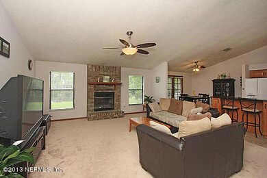 8012 Corky Ct E, Jacksonville, FL 32244 - photo 3