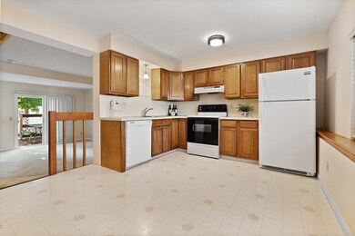 171 Tall Oaks Dr unit C, South Weymouth, MA 02190 - photo 4
