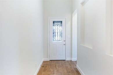 1016 Sagewood  Entrance