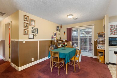 426 NE 12th St, Grants Pass, OR 97526 - photo 6