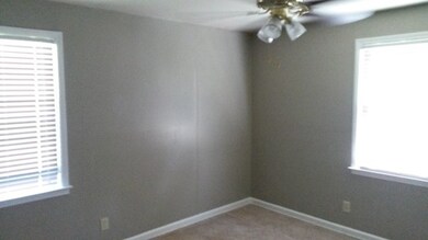 3265 Mcevoy Dr, Macon, GA 31206 - photo 7