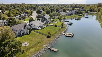 11346 Reflection Point Dr, Fishers, IN 46037 - photo 2