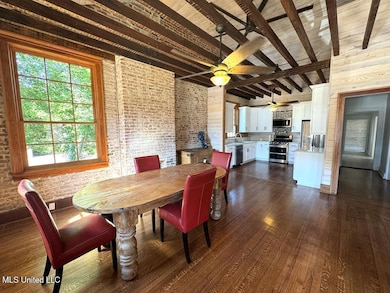 207 S Commerce St, Natchez, MS 39120 - photo 5