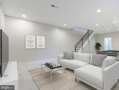 632 Moyer St, Philadelphia, PA 19125 - photo 3