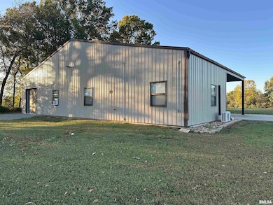 814 Hyde Park Rd, Royalton, IL 62983 - photo 4