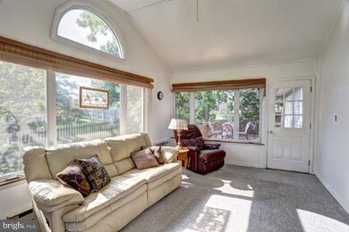 256 Kempton Ave, Harrisburg, PA 17111 - photo 4