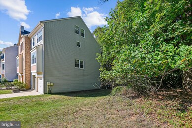 9633 Hadleigh Ct, Laurel, MD 20723 - photo 3