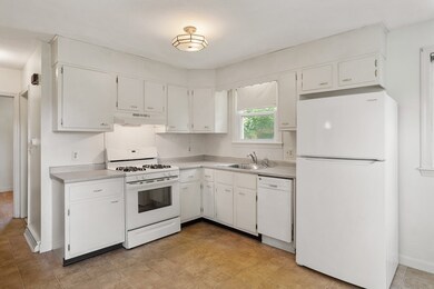 22 Harlem St, Dracut, MA 01826 - photo 3
