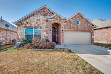 2204 Skysail Ln, Denton, TX 76210 - photo 2