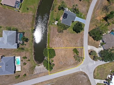 133 Fairway Rd, Rotonda West, FL 33947 - photo 3