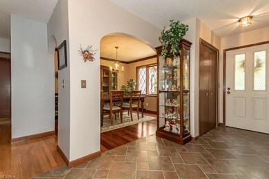 Front Foyer/Dining room view