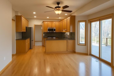 5887 Blackberry Bridge Path, Inver Grove Heights, MN 55076 - photo 5