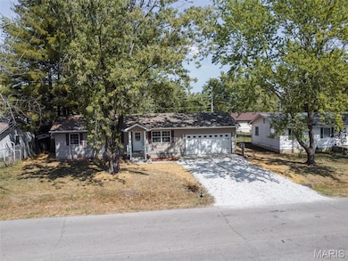 403 Beldon Ave, Cuba, MO 65453 - photo 2