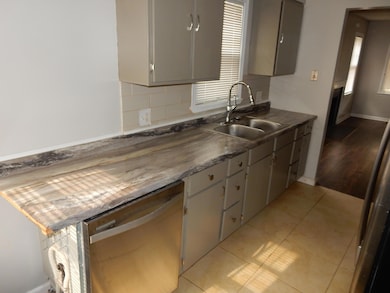 1447 Republic Ave, Columbus, OH 43211 - photo 2