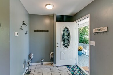 114 Lockhart St, Dickson, TN 37055 - photo 4