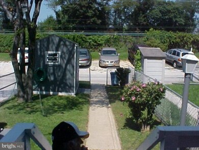 1050 Middlesex Rd, Essex, MD 21221 - photo 7