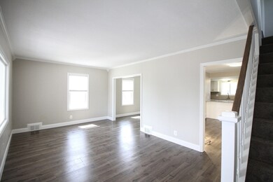 23 Walnut St, Ludlow, MA 01056 - photo 2