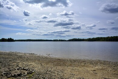 Wide Lake Views