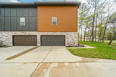 2529 Appian Way unit B, Roman Forest, TX 77357 - photo 2