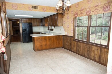 6219 Windsor Dr, Columbus, GA 31909 - photo 7