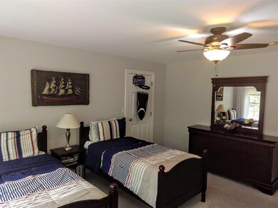 22 Munsey Dr, Hampton, NH 03842 - photo 4